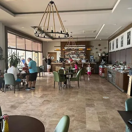 Enjoy Playing Golf, Where Luxury Meets Peace. Villa